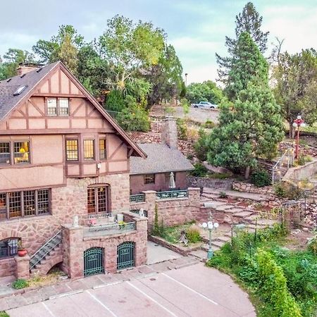 The Onaledge Historic Lodge Of Manitou Springs Exterior photo