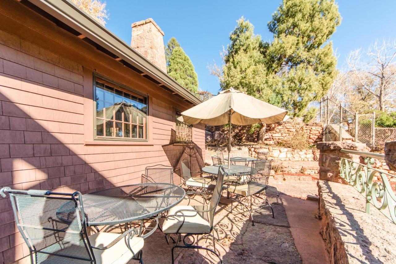 The Onaledge Historic Lodge Of Manitou Springs Exterior photo