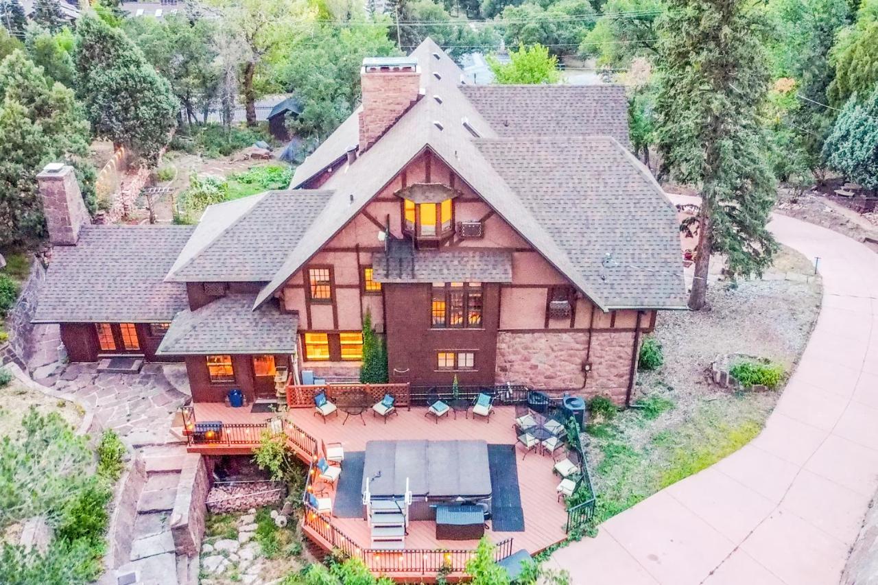 The Onaledge Historic Lodge Of Manitou Springs Exterior photo