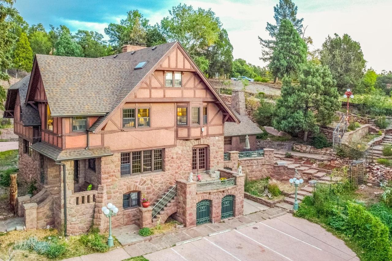 The Onaledge Historic Lodge Of Manitou Springs Exterior photo